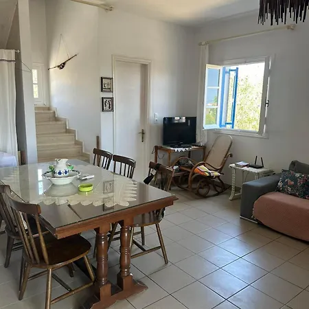 Holiday home Family In Kythira *